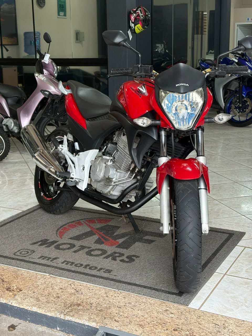 Honda CB 300R 2012 seminova, foto 1