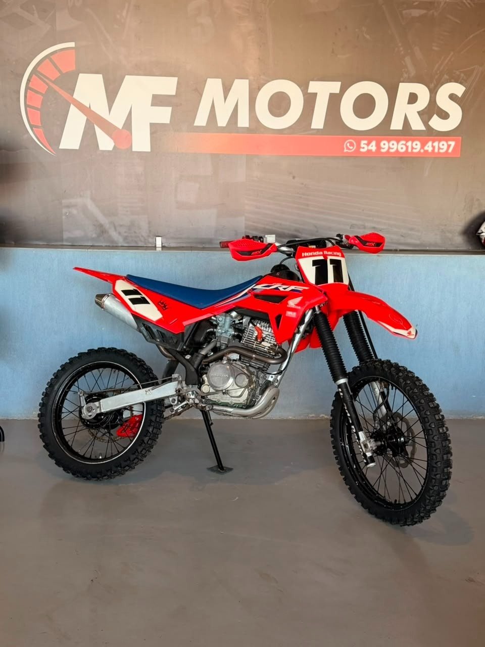Honda CRF 230F 2015 seminova à venda em Casca - RS
