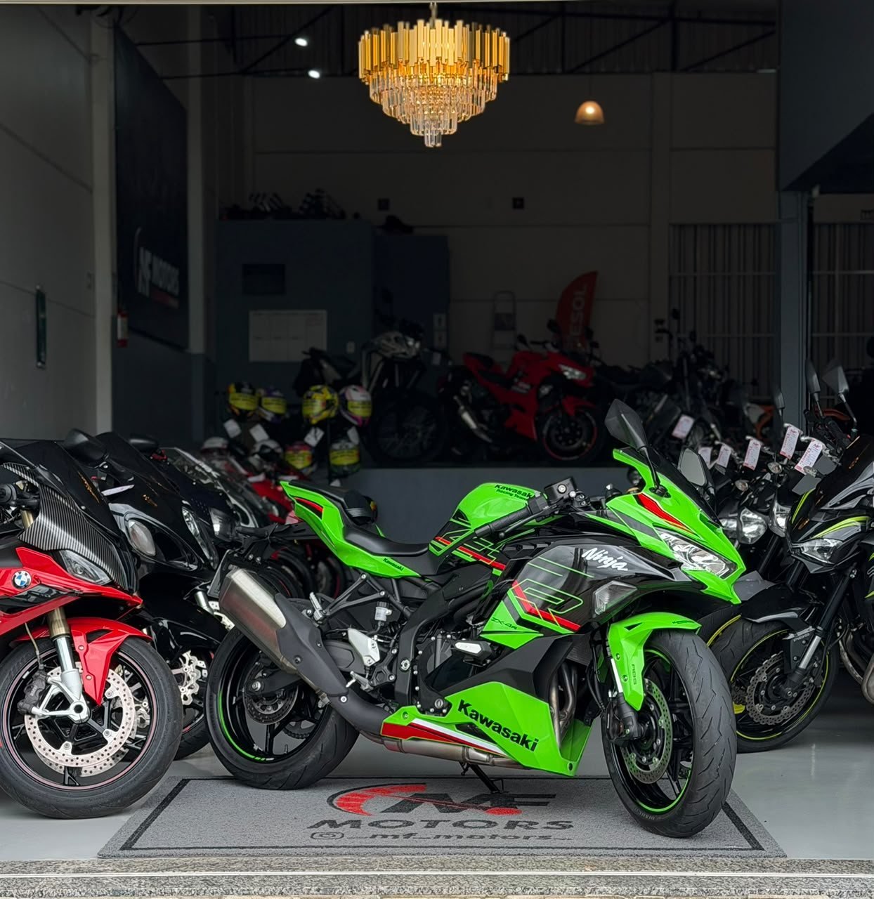 Kawasaki Ninja ZX-4R 2024 seminova, foto 1